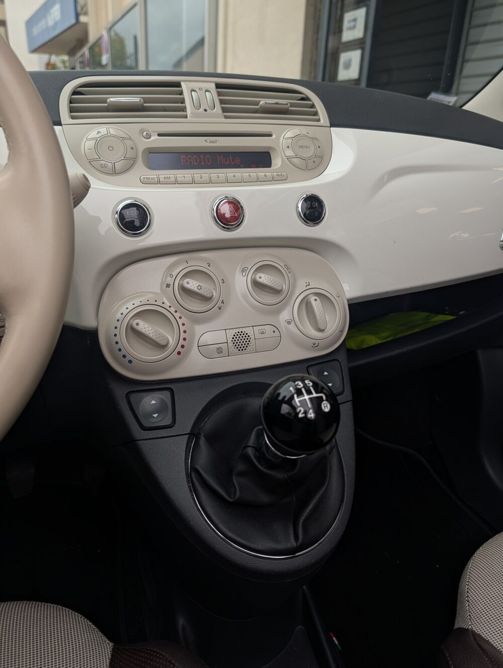 500 C 0.9 TWINAIR 85ch LOUNGE - RADAR AR CAPOTE ROUGE - ENTRETIEN 2014 occasion 57600 Forbach