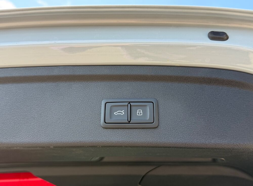 A3 SPORTBACK 40 TFSIe 204CH S LINE S TRONIC 6 - SUIVI COMPLET A 2022 occasion 13700 Marignane