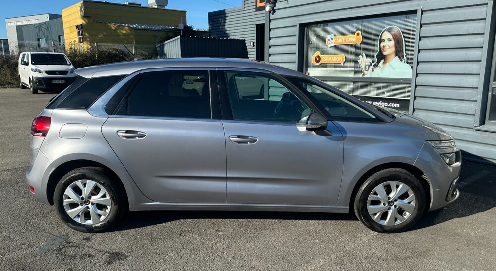 C4 Spacetourer 1.5 BLUEHDI 130CH / FEEL / CAMERA RECUL - CARPLAY - SIEGES C 2019 occasion 44220 Cou&euml;ron