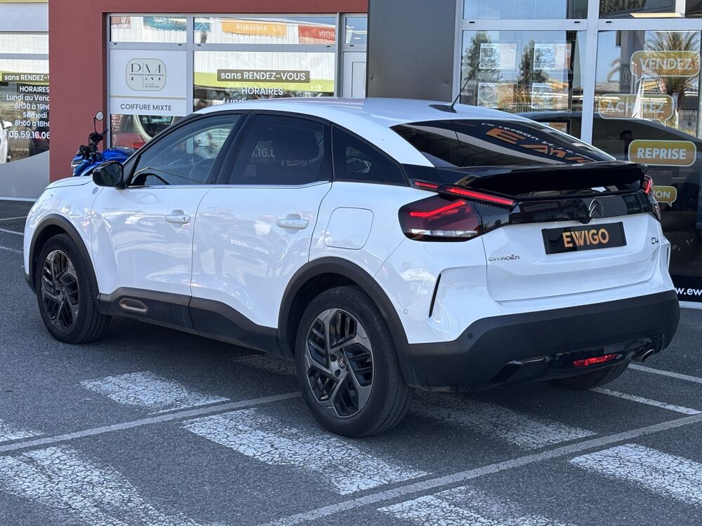 C4 1.5 BLUEHDI 130 CH C-SERIES EAT8 + OPTIONS 2022 occasion 64320 Idron
