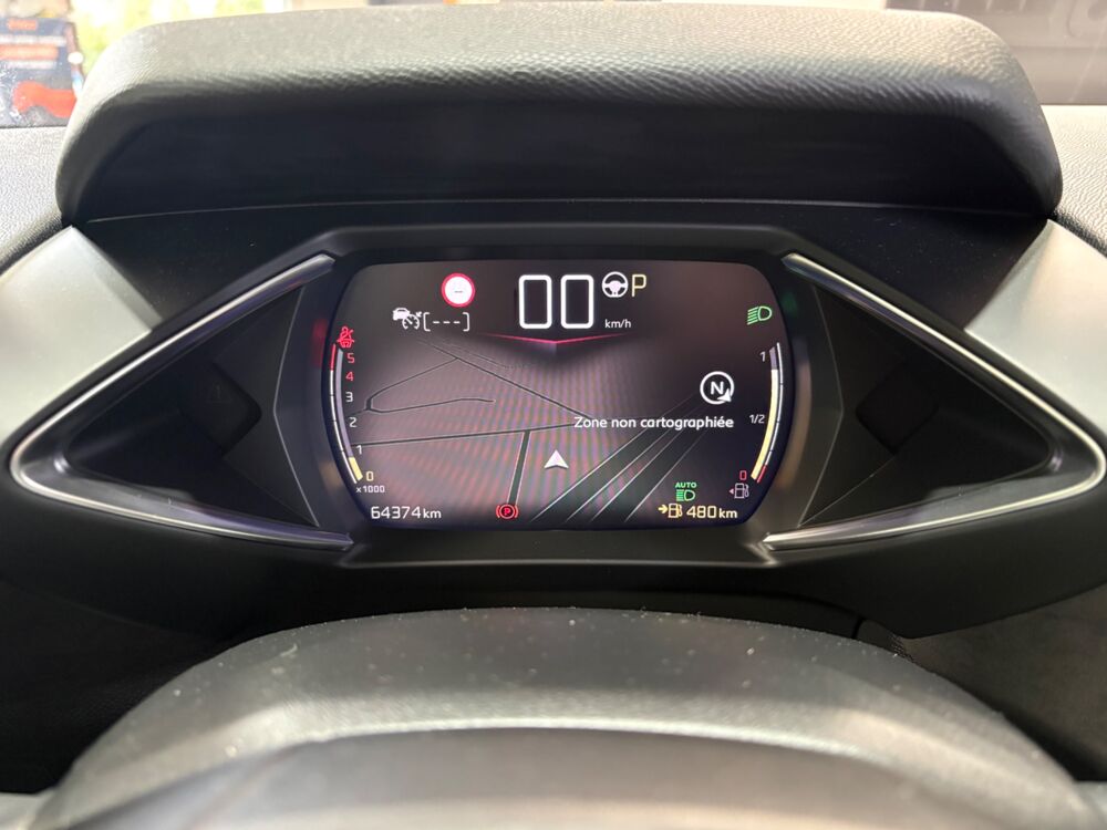 DS3 CROSSBACK 1.5 130 CH PERFORMANCE LINE EAT8 / RADARS AV & AR 2022 occasion 29000 Quimper