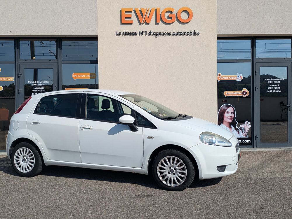 Grande Punto 1.3 MJT 75ch DYNAMIC - 1&egrave;re Main - attelage 2009 occasion 69420 Ampuis