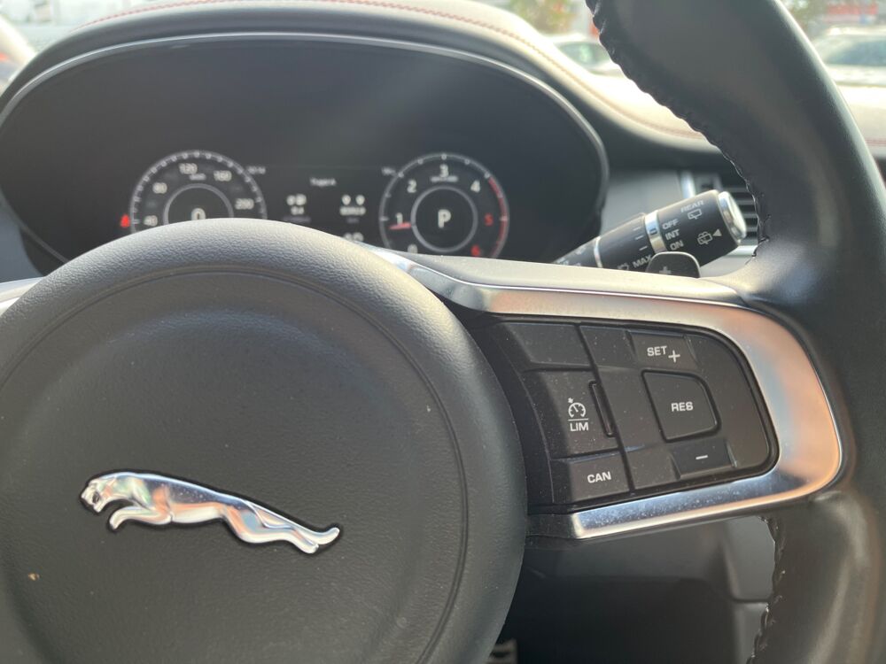 E-PACE 2.0 D150 150CH R-DYNAMIC CHEQUERED FLAG AWD BVA / CARPLAY 2019 occasion 47000 Agen