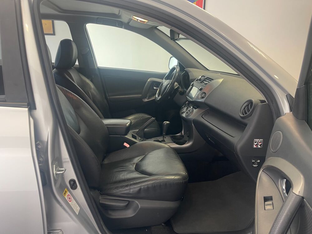 RAV 4 2.2 D4D DCAT 150 ch VXE GPS 4X4 BVA + TOIT OUVRANT + INSTALL 2009 occasion 21850 Saint-Apollinaire