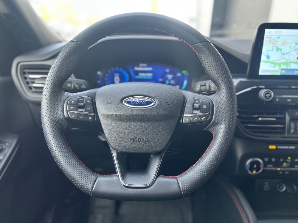 Kuga 2.5 DURATEC 225 ch ST LINE / CAMERA AV/AR / APPLE CARPLAY 2023 occasion 38420 Le Versoud