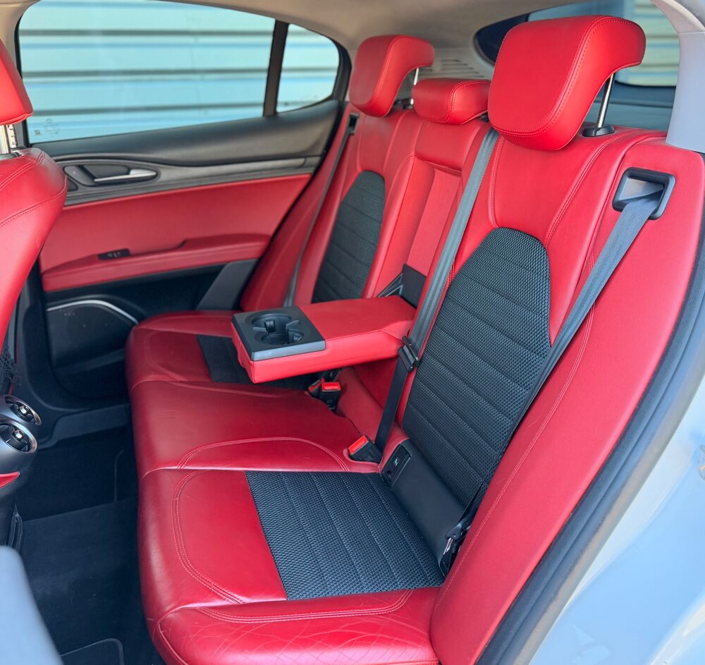 Stelvio 2.2 D 210ch SPORT EDITION Q4 BVA 2018 occasion 25300 Pontarlier