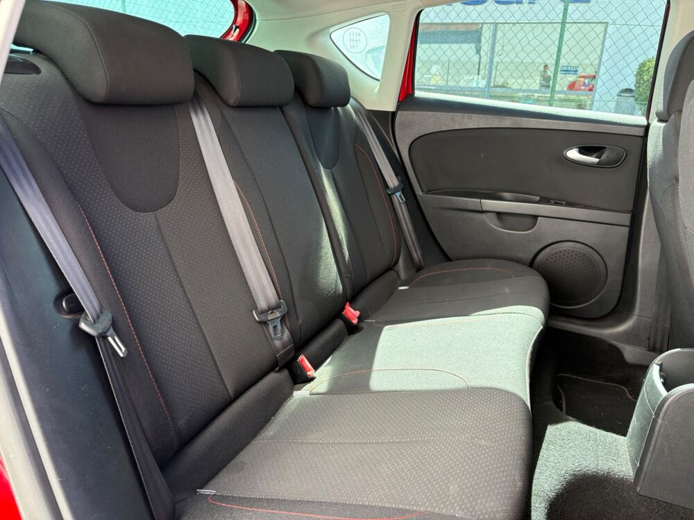 Leon 2.0 TDI 170 CH FR / COURROIE OK / RADAR DE RECUL 2011 occasion 40000 Mont-de-Marsan
