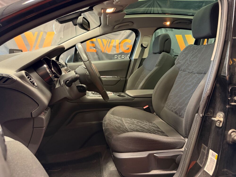 3008 GENERATION-I 1.6 HDI 115 Ch ALLURE GPS/ RADAR DE RECUL 2013 occasion 24750 Tr&eacute;lissac