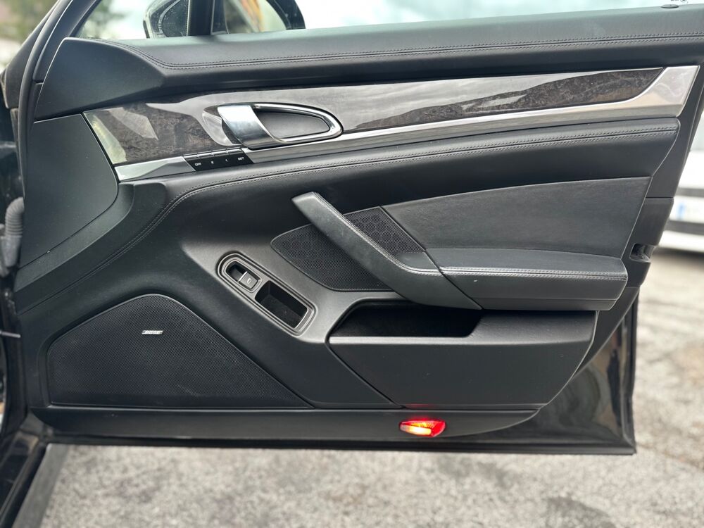 Panamera 4.8 400 4S PDK BVA 2011 occasion 25000 Besan&ccedil;on