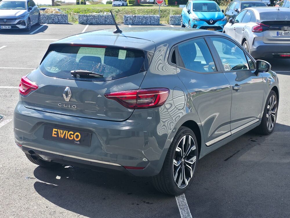 Clio V 1.0 TCE 100ch ZEN / CARPLAY / AIDE AU PARKING AR / FRONT A 2019 occasion 17100 Saintes