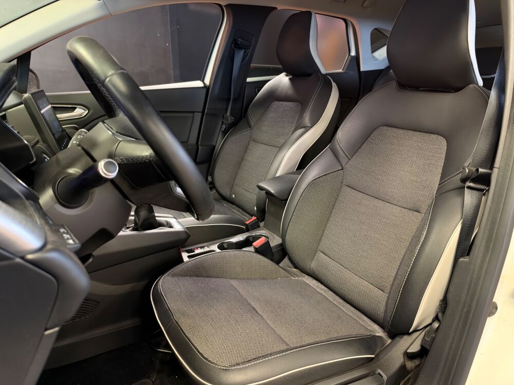 Captur 1.0 TCE 100 INTENS // APPLE CARPLAY // EXCELLENT ETAT // 1 E 2020 occasion 44300 Nantes