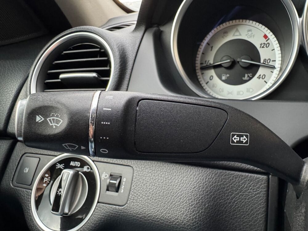Classe C 2.2 220 CDI 170 BLUEEFFICIENCY AVANTGARDE BVA 2013 occasion 38420 Le Versoud