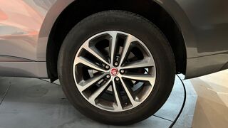 F-PACE 2.0 D 180 R-SPORT AWD BVA - ATTELAGE - SONORISATION MERIDIAN 2019 occasion 33610 Cestas