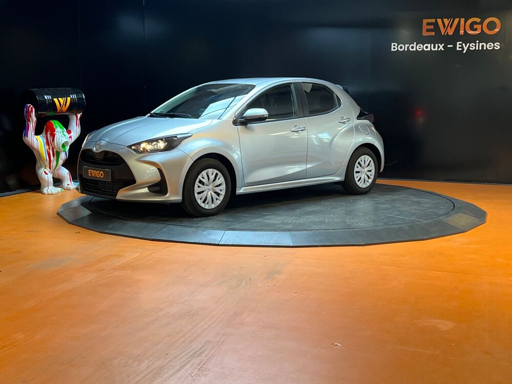 Yaris 1.5 VVTI 116H 90Ch FULL-HYBRID 0.8KWH DYNAMIC E-CVT BVA 2025 occasion 33320 Eysines