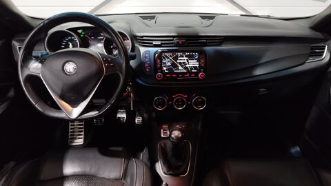 Giulietta 2.0 JTDM 150CH LUSSO / DISTRIBUTION OK / CLIMATISATION AUTO 2017 occasion 17430 Tonnay-Charente
