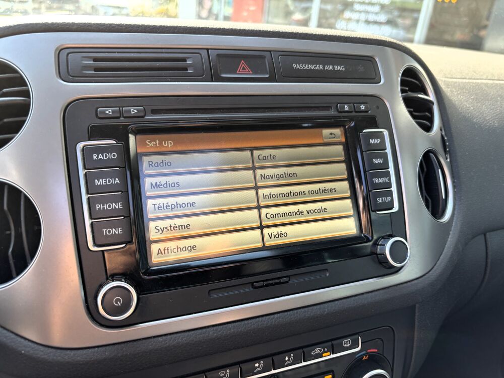 Tiguan 2.0 TDI 177 ch BLUEMOTION LOUNGE 4MOTION 2015 occasion 64320 Idron