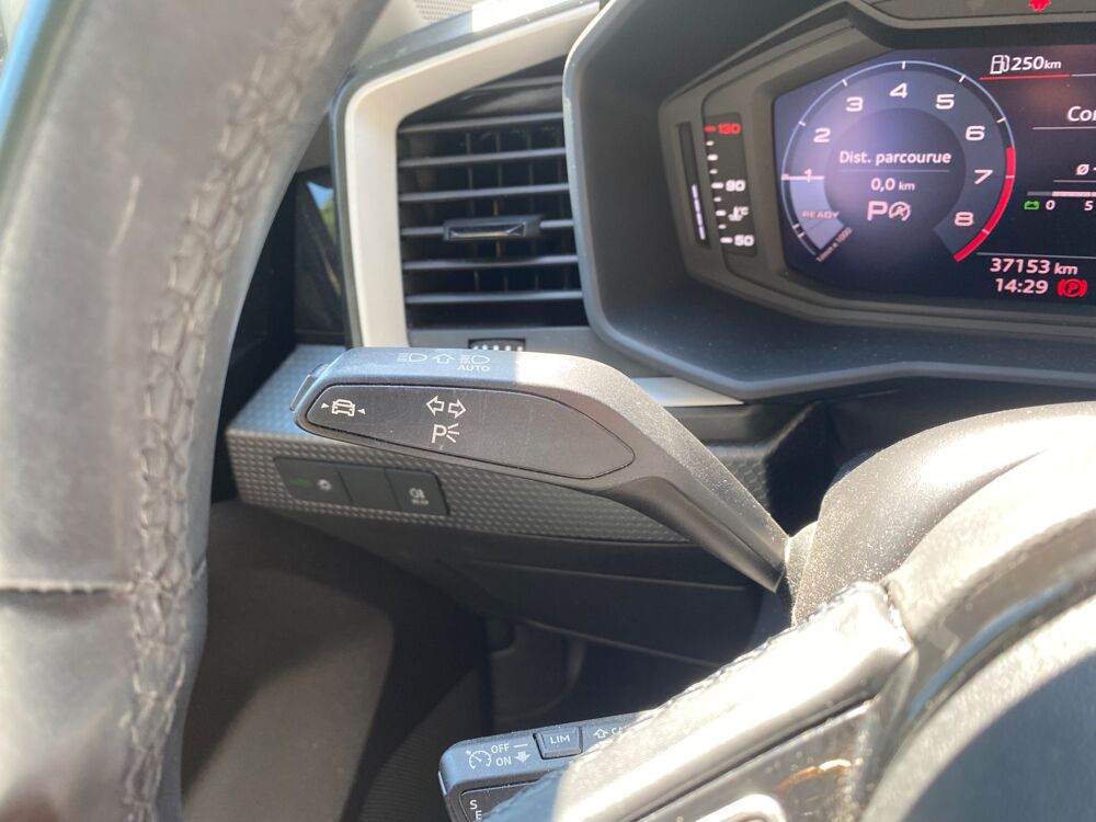 A1 SPORTBACK 1.0 30 TFSI 110CH DESIGN S-TRONIC GRIS NARDO*CARPL 2022 occasion 13009 Marseille