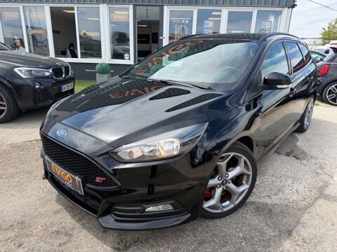 Focus BREAK ST 2.0 250CH - INT. SI&Egrave;GE SPORT BACQUET - CAMERA DE RE 2016 occasion 27000 &Eacute;vreux