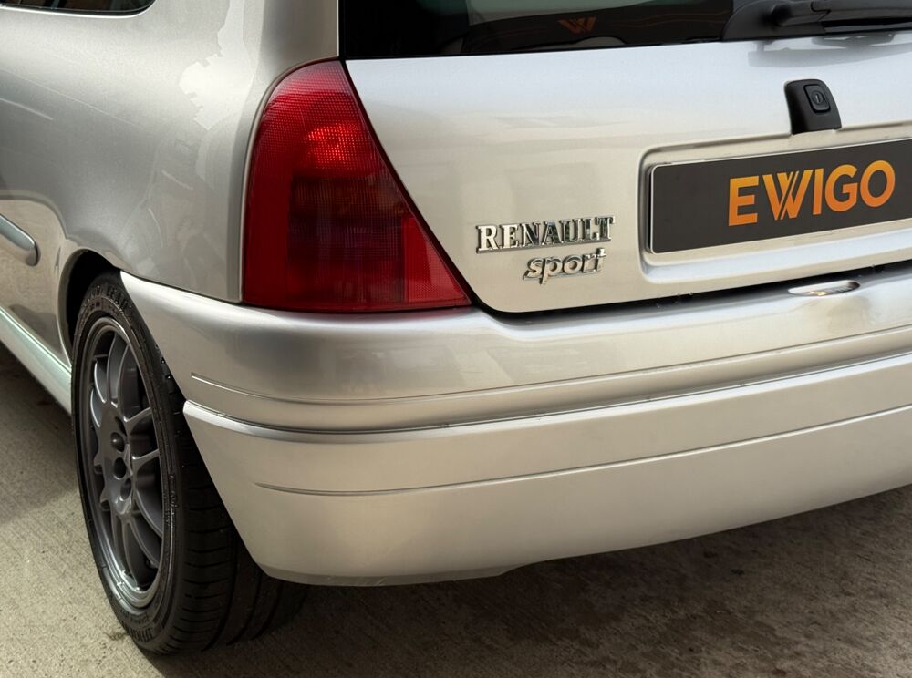 Clio II 2.0 16S 172 RS 3P SHIFTLIGHT + LIGNE InoxCar 2000 occasion 54000 Nancy