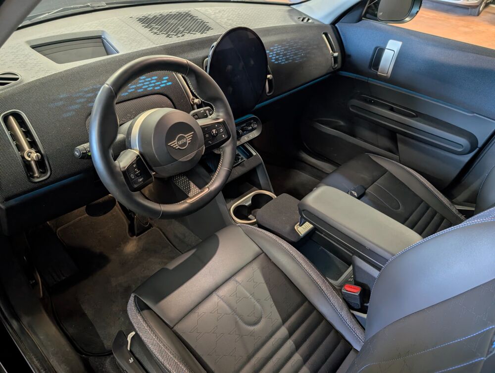 Countryman C 170 CH – HYBRID 48V – CLASSIC – PACK M – 1&Egrave;RE MAIN – TOIT 2024 occasion 69400 Arnas