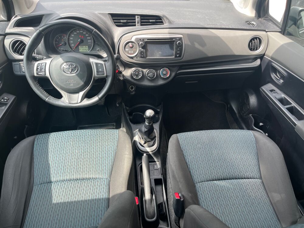 Yaris 1.4L D4D 90ch + CAMERA DE RECUL / GPS / CLIM 2012 occasion 38420 Le Versoud