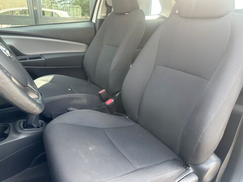 Yaris 1.L VVTI 70ch ACTIVE 2014 occasion 38420 Le Versoud