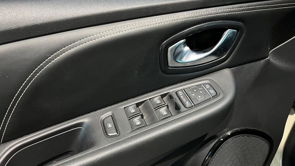 Clio 1.5 DCI 90 INITIALE PARIS - ANDROID AUTO - SUVI COMPLET RENA 2017 occasion 33610 Cestas