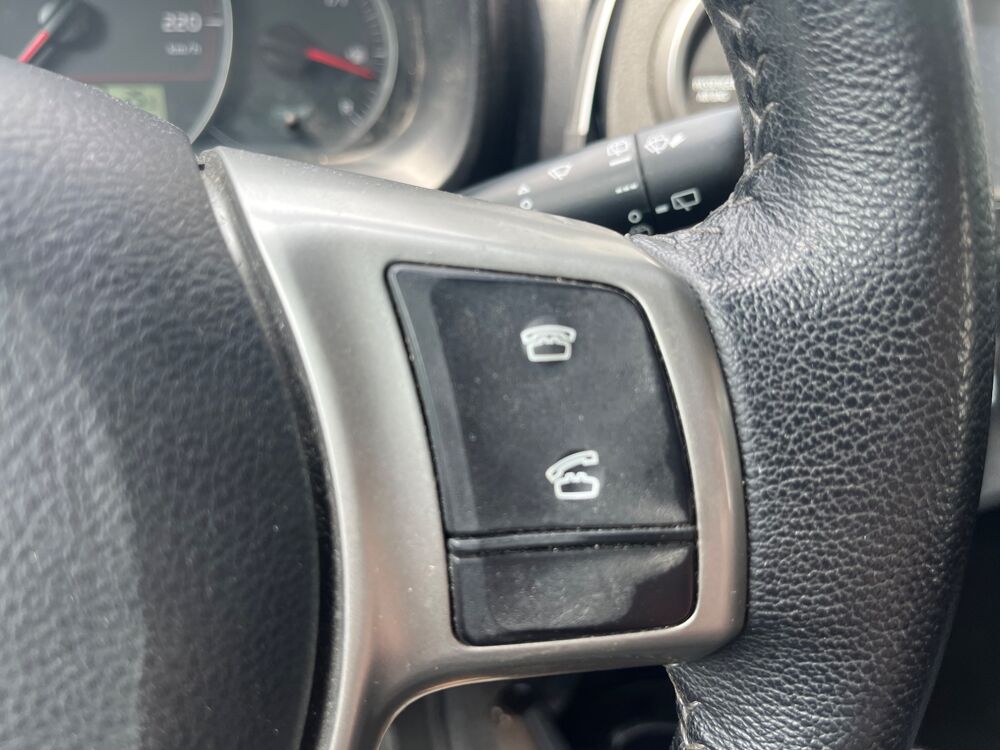 Yaris 1.4L D4D 90ch + CAMERA DE RECUL / GPS / CLIM 2012 occasion 38420 Le Versoud