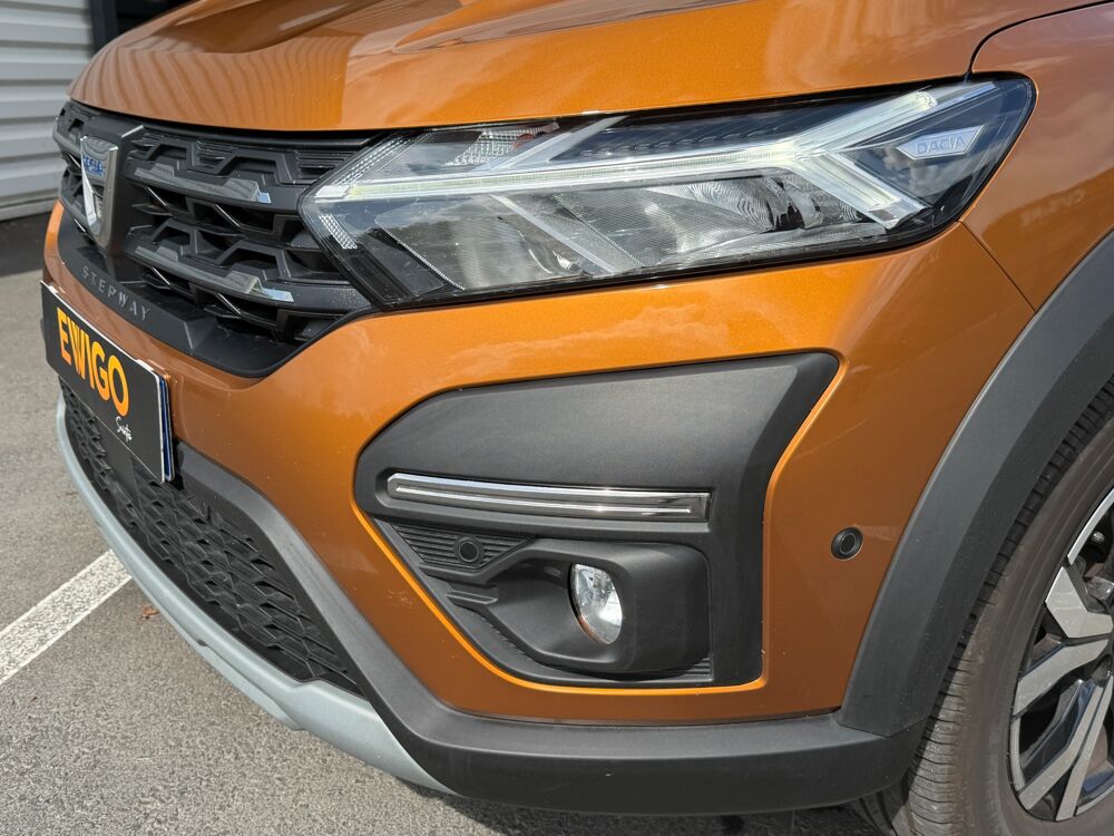 Sandero STEPWAY 1.0 TCE 90ch CONFORT / CARPLAY / CAMERA DE RECUL / A 2023 occasion 17100 Saintes
