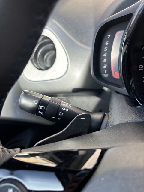 Aygo 1.0 VVTI 72CH X-PLAY X-SHIFT BVA - 1ERE MAIN - SUIVI COMPLET 2021 occasion 57600 Forbach