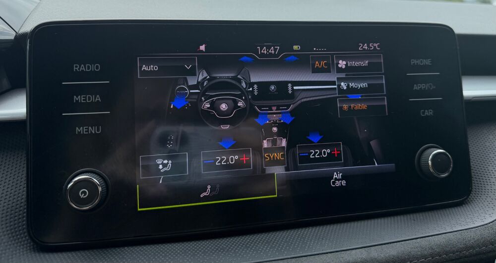 Fabia IV 1.5 TSI 150 BLACK EDITION DSG7 + CAMERA + CARPLAY + 1&Egrave;RE 2022 occasion 97410 Saint-Pierre