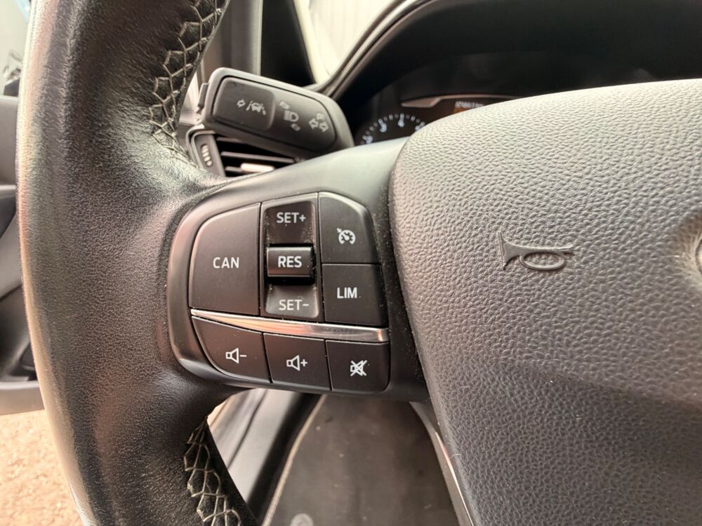 Fiesta 1.0 ECOBOOST 100CH TITANIUM - RADAR DE RECUL - CARPLAY - FEU 2018 occasion 76150 Saint-Jean-du-Cardonnay