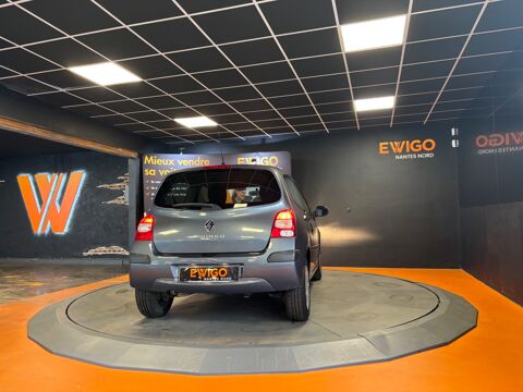 Twingo 1.2 75 AUTHENTIQUE/DISTRIBUTION NEUVE & ENTRETIEN OK/ FAIBLE 2009 occasion 44300 Nantes