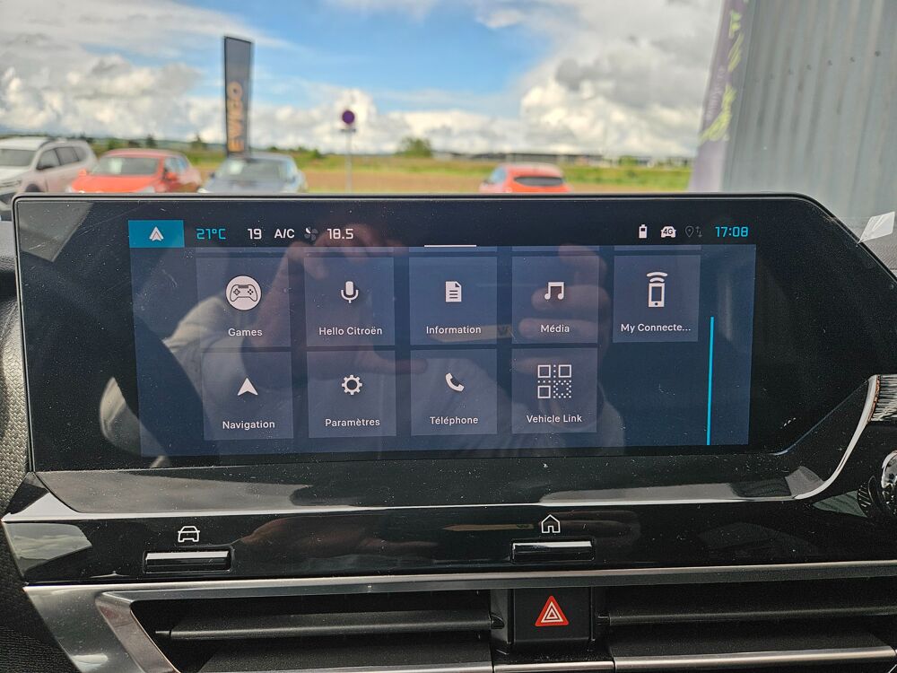 C4 1.2 135 MHEV HYBRID BUSINESS E-DCS6 BVA START-STOP 2024 occasion 38590 Saint-&Eacute;tienne-de-Saint-Geoirs
