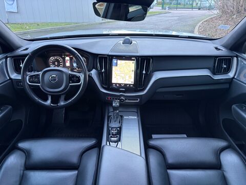 XC60 2.0 D5 MOMENTUM 235 CH AWD BVA - TOIT OUVRANT - PANORAMIQUE 2017 occasion 76150 Saint-Jean-du-Cardonnay