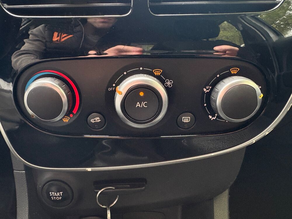 Clio SOCIETE 1.5 DCI 75ch ENERGY AIR / CLIMATISATION - BLUETOOTH 2016 occasion 76150 Saint-Jean-du-Cardonnay