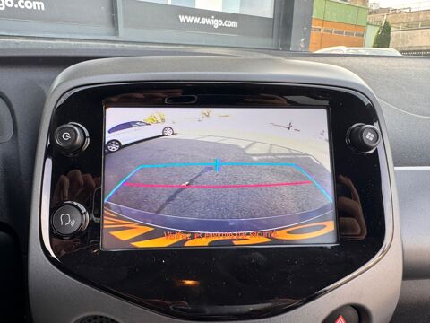 Aygo 1.0 VVTI 70 X-Play X-Shift / CAMERA DE RECUL / CARPLAY / CLI 2021 occasion 26000 Valence