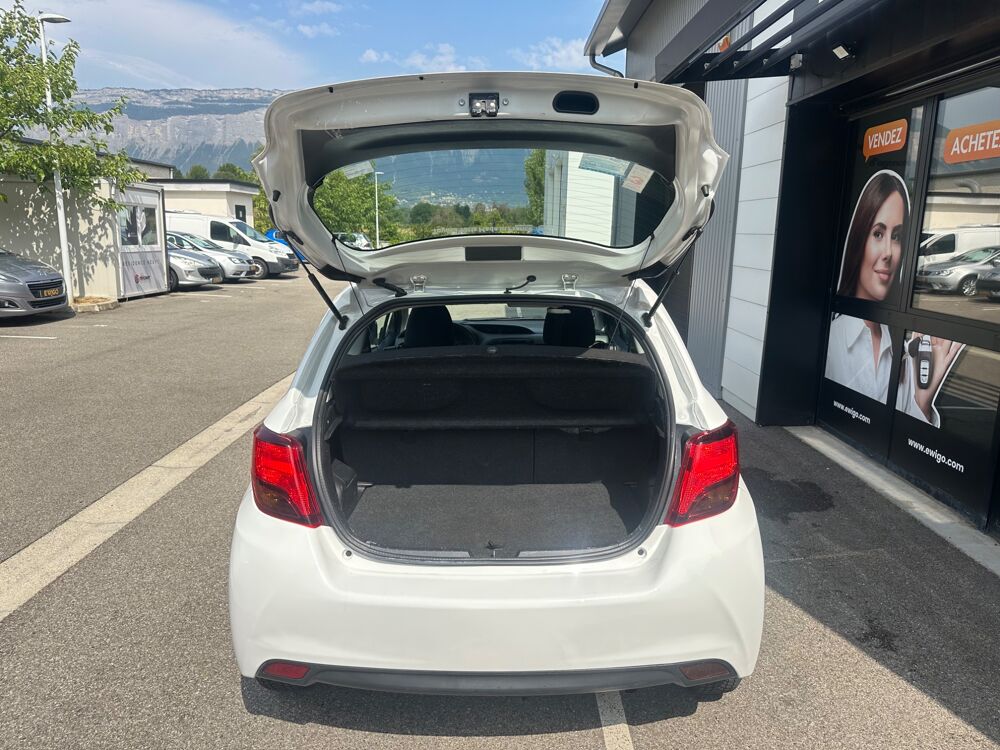 Yaris 1.L VVTI 70ch ACTIVE 2014 occasion 38420 Le Versoud