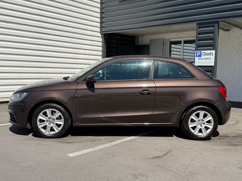 A1 1.6 TDI 105ch BUSINESS LINE 2010 occasion 17100 Saintes