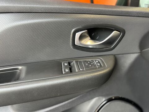 Clio 1.5 DCI 90 CH BUSINESS / DISTRI FAITE 2017 occasion 47000 Agen
