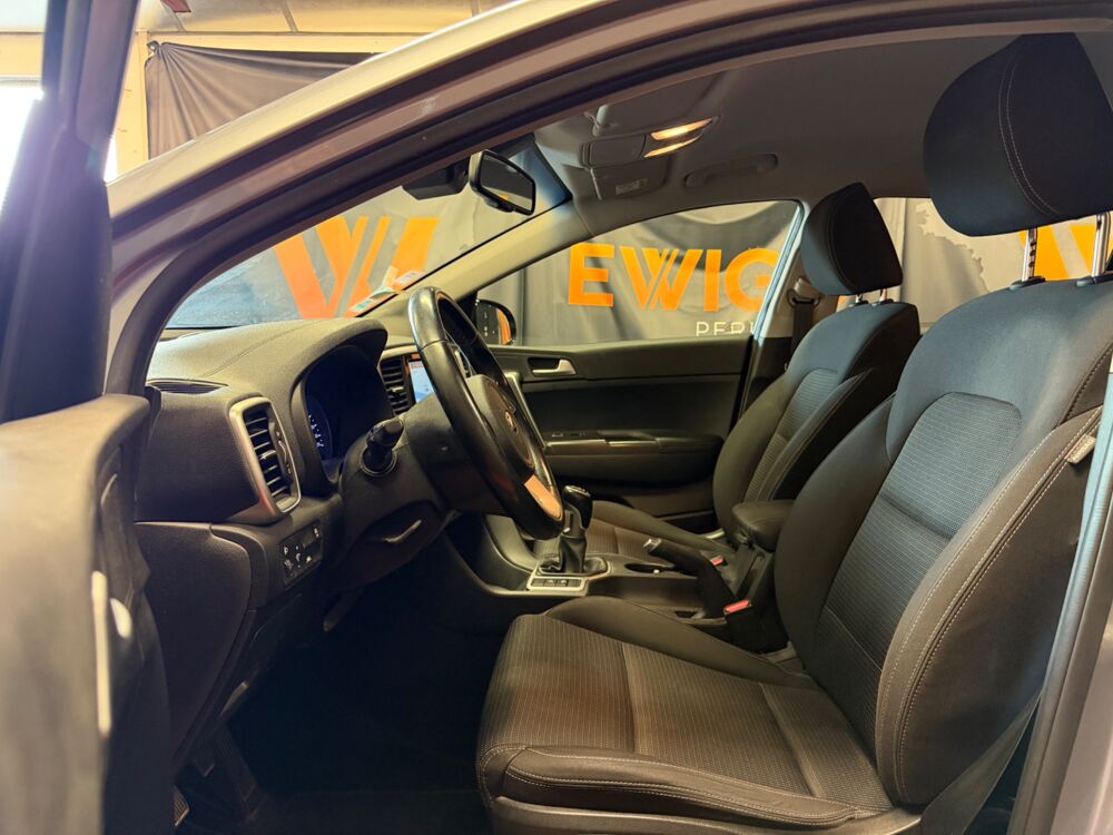 Sportage 1.6 CRDI 135 Ch ACTIVE 4X2 ENTRETIEN CONSTRUCTEUR/ CARPLAY/ 2019 occasion 24750 Tr&eacute;lissac