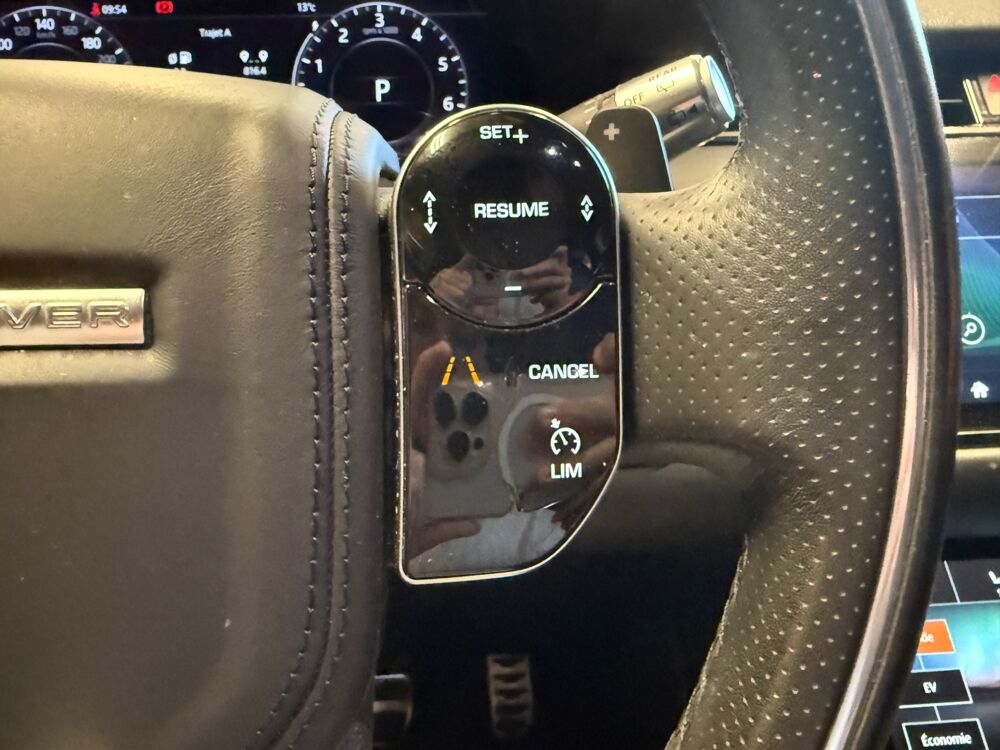 Range Rover Evoque 1.5 P300E 309 Ch 200 PHEV HYBRID 15KWH 4WD BVA APPLE CARPLAY 2020 occasion 24750 Tr&eacute;lissac