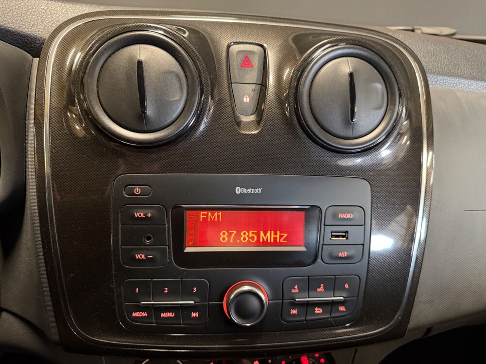 Sandero 1.0 SCE 75CH AMBIANCE- 1 ERE MAIN- FAIBLE KILOMETRAGE-BLUETO 2018 occasion 69400 Arnas