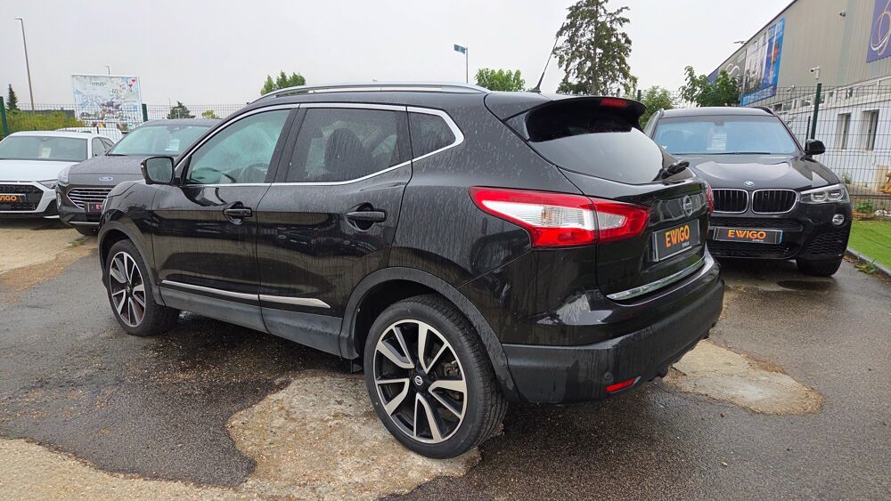 Qashqai 1.2 DIGT 115ch TEKNA 2WD X-TRONIC - CAMERA 360 - TOIT PANO - 2015 occasion 27000 &Eacute;vreux