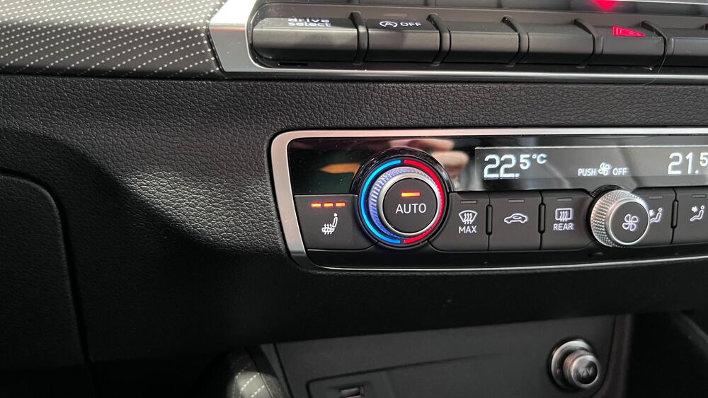 Q2 35 TFSI 150 S-LINE/ BLACK LINE S-TRONIC - TOIT OUVRANT - AT 2022 occasion 33610 Cestas