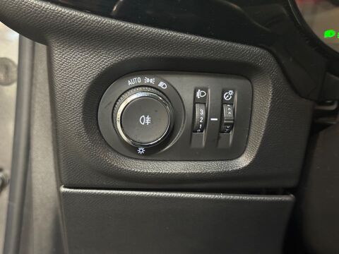 Corsa 1.2 T 100CH ELEGANCE BUSINESS/ SIEGES CHAUFFANTS/ CARPLAY/ V 2021 occasion 78125 Gazeran
