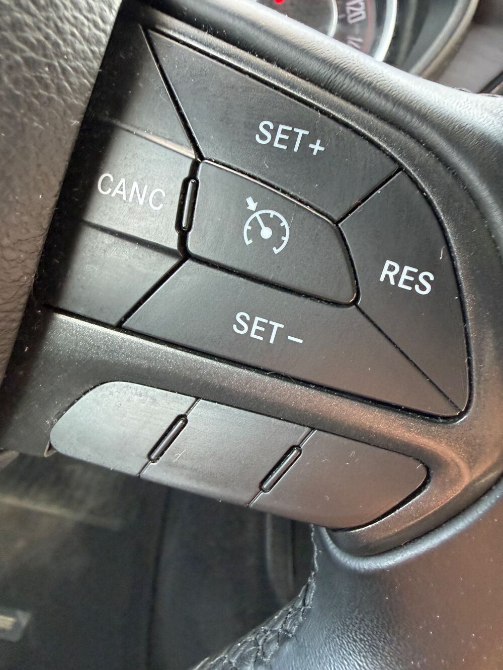Challenger 5.7 R/T V8 HEMI 375 CH - CAMERA DE RECUL - BLUETOOTH - RADAR 2014 occasion 27000 &Eacute;vreux