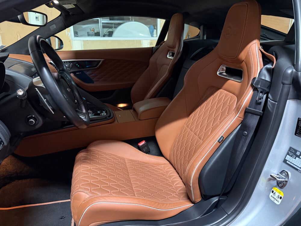F-Type (2) COUPE 5.0 575CH SVR AWD BVA FREIN CERAMIQUE NO FAP 2017 occasion 60740 Saint-Maximin