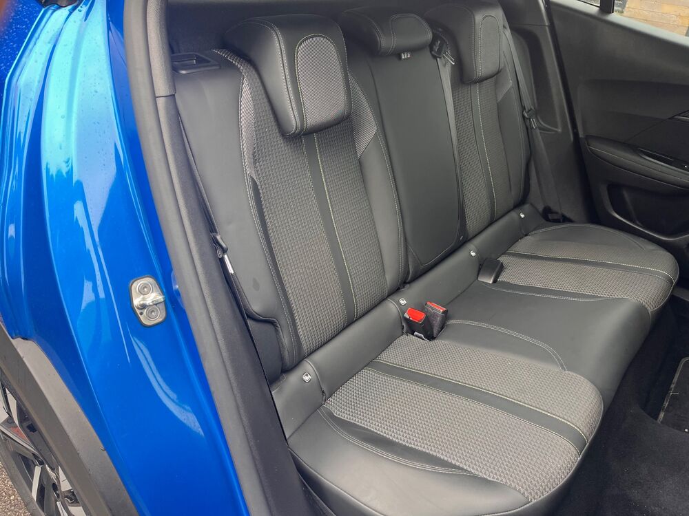 2008 1.2 PURETECH 130 GT Suivit Peugeot - Cam&eacute;ra de recul - Radar 2021 occasion 44220 Cou&euml;ron