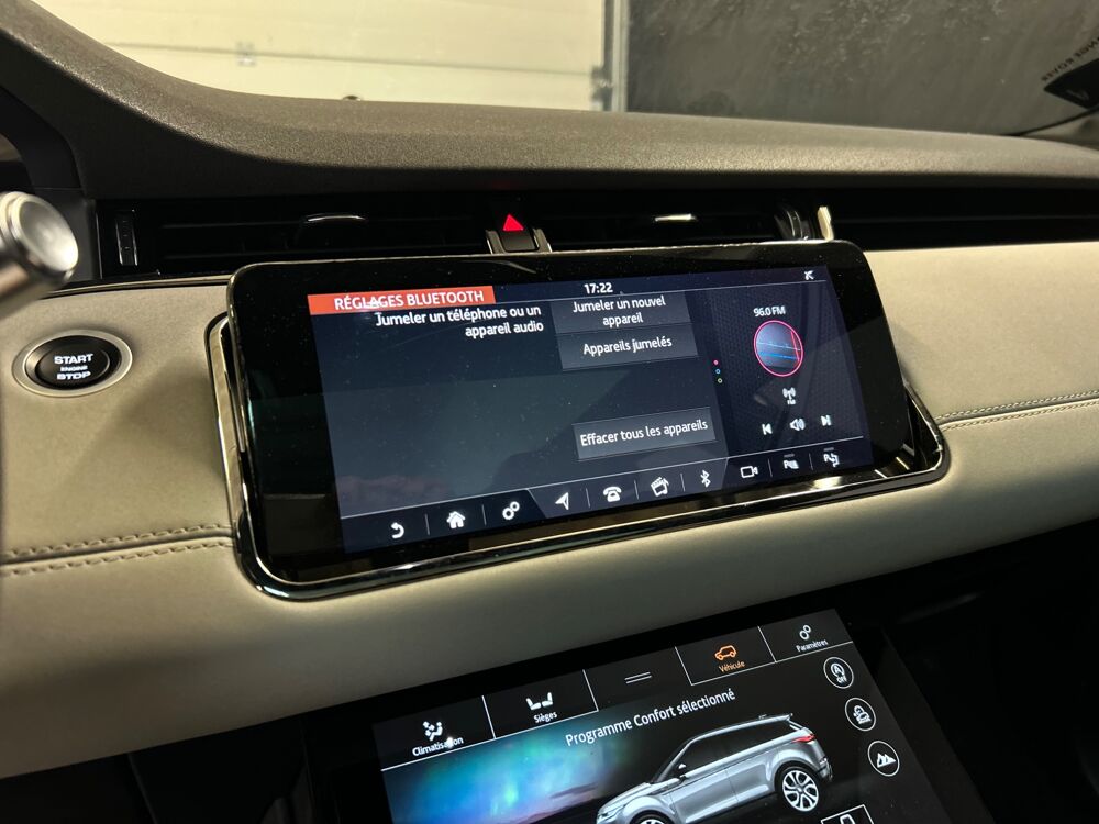 Range Rover Evoque 2.0 P250 250ch HYBRID MHEV R-DYNAMIC SE 4WD BVA/ MERIDIAN/ T 2019 occasion 78125 Gazeran